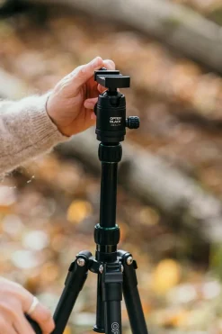 Black 4-Section Pro Carbon Fibre Travel Tripod