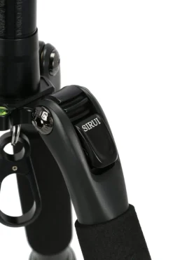 T-005SK Aluminium Travel Tripod with B-00K head